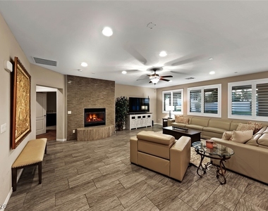 7148 White Bloom Avenue - Photo Thumbnail 21