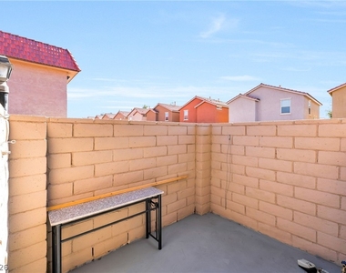 4300 N Lamont Street - Photo Thumbnail 4