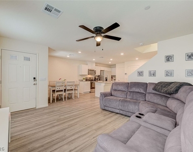 6928 Honor Hill Street - Photo Thumbnail 22