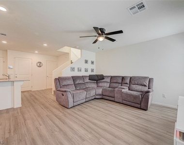 6928 Honor Hill Street - Photo Thumbnail 24
