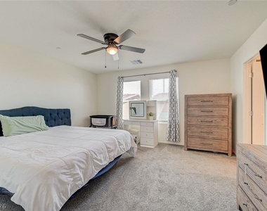 6928 Honor Hill Street - Photo Thumbnail 32