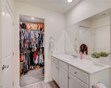 6928 Honor Hill Street - Photo Thumbnail 37