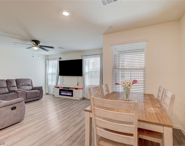 6928 Honor Hill Street - Photo Thumbnail 9