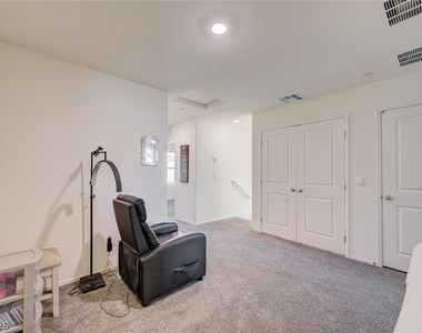 6928 Honor Hill Street - Photo Thumbnail 30