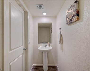 6928 Honor Hill Street - Photo Thumbnail 31