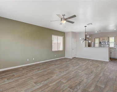 1645 Travis Jason Avenue - Photo Thumbnail 7