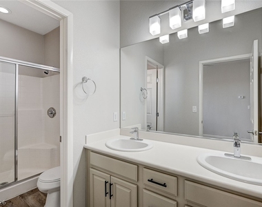 1645 Travis Jason Avenue - Photo Thumbnail 20