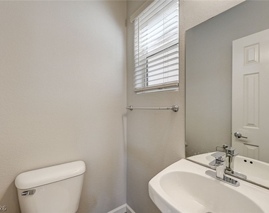 1645 Travis Jason Avenue - Photo Thumbnail 14