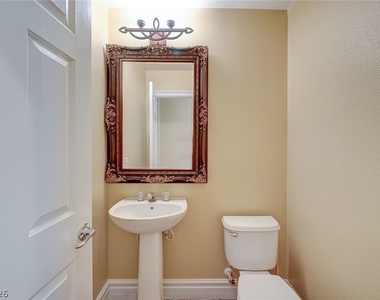 9462 Castillana Court - Photo Thumbnail 20