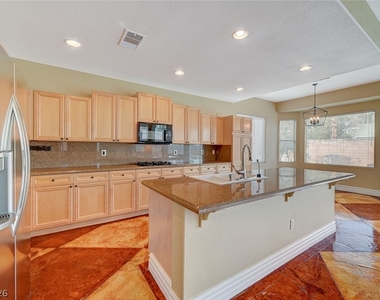 9462 Castillana Court - Photo Thumbnail 12