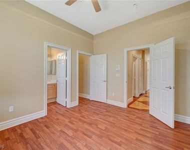 9462 Castillana Court - Photo Thumbnail 31