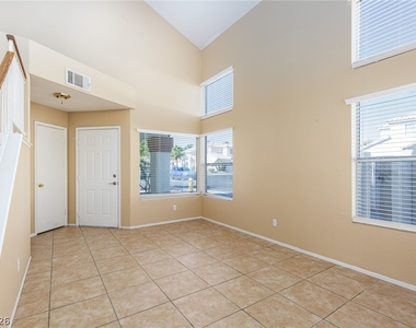 8348 Granite Peak Court - Photo Thumbnail 4