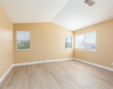8348 Granite Peak Court - Photo Thumbnail 18