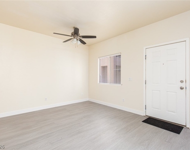 2110 Los Feliz Street - Photo Thumbnail 8