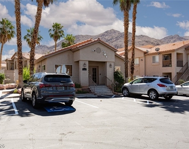 2110 Los Feliz Street - Photo Thumbnail 24