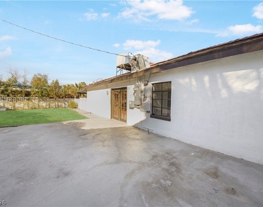 1140 Hillside Place - Photo Thumbnail 17