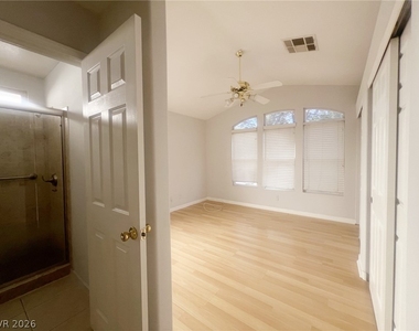 8444 Antique Cameo Avenue - Photo Thumbnail 12