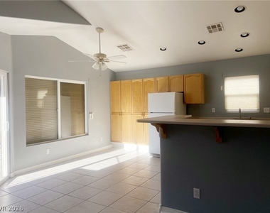 8444 Antique Cameo Avenue - Photo Thumbnail 5