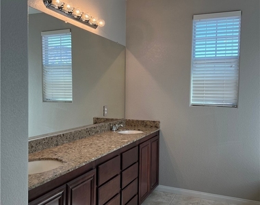 5981 Honeysuckle Ridge Street - Photo Thumbnail 9