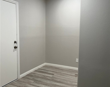 5981 Honeysuckle Ridge Street - Photo Thumbnail 13