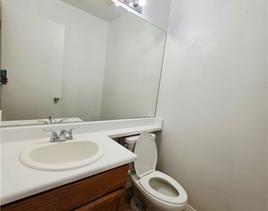 1824 Sierra Valley Way - Photo Thumbnail 5