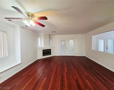 1824 Sierra Valley Way - Photo Thumbnail 3