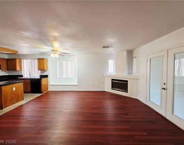 1824 Sierra Valley Way - Photo Thumbnail 8