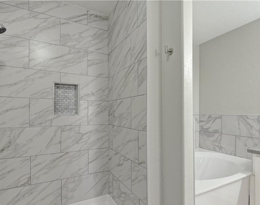 4320 W Lake Mead Boulevard - Photo Thumbnail 15