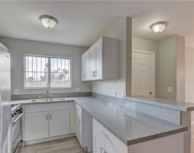 4320 W Lake Mead Boulevard - Photo Thumbnail 8