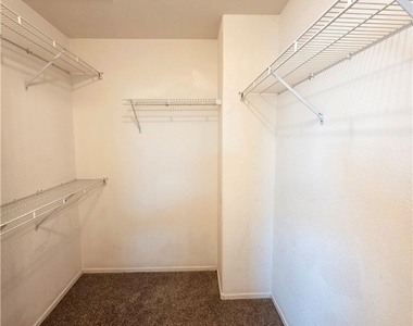 3114 Crownline Court - Photo Thumbnail 4