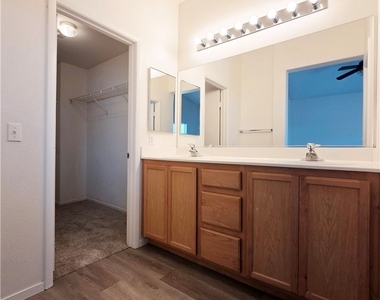 3114 Crownline Court - Photo Thumbnail 10