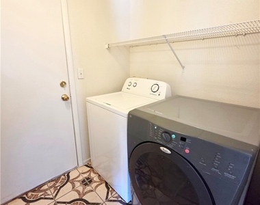 3114 Crownline Court - Photo Thumbnail 14