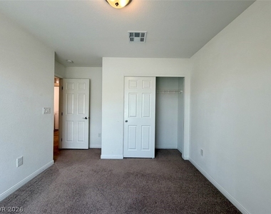 7748 Pacific Dunes Street - Photo Thumbnail 41