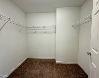 7748 Pacific Dunes Street - Photo Thumbnail 32
