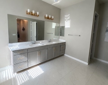 2901 Calzado Manor Avenue - Photo Thumbnail 4