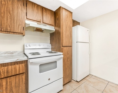 5309 W Cheyenne Avenue - Photo Thumbnail 8