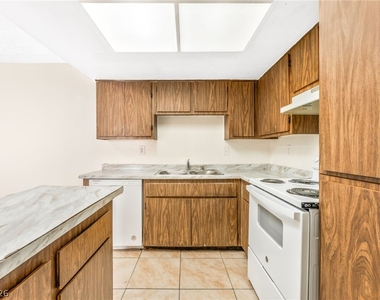 5309 W Cheyenne Avenue - Photo Thumbnail 9
