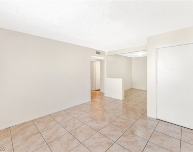 5309 W Cheyenne Avenue - Photo Thumbnail 3