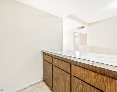5309 W Cheyenne Avenue - Photo Thumbnail 10