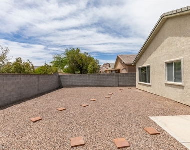 10959 Pumpkin Ridge Avenue - Photo Thumbnail 32