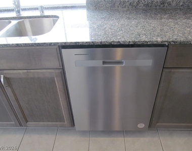 7841 Tyrell Peaks Street - Photo Thumbnail 9
