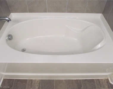 7841 Tyrell Peaks Street - Photo Thumbnail 19