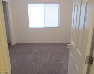 7841 Tyrell Peaks Street - Photo Thumbnail 25