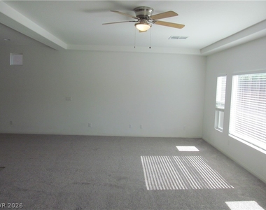 7841 Tyrell Peaks Street - Photo Thumbnail 10