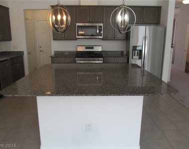 7841 Tyrell Peaks Street - Photo Thumbnail 5