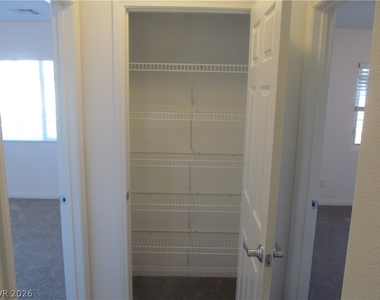 7841 Tyrell Peaks Street - Photo Thumbnail 26