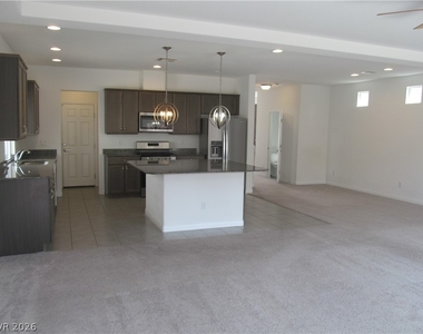 7841 Tyrell Peaks Street - Photo Thumbnail 2