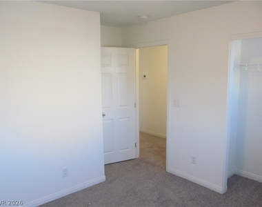 7841 Tyrell Peaks Street - Photo Thumbnail 28