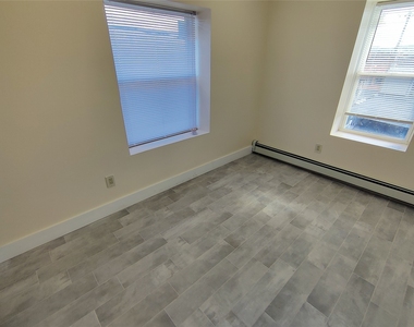 11 Avenue A - Photo Thumbnail 1