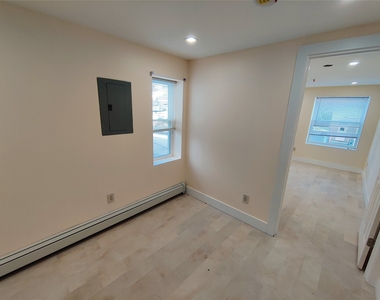 11 Avenue A - Photo Thumbnail 1